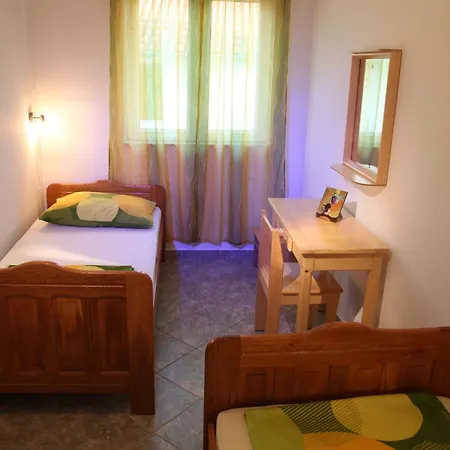 Two Bedroom With Balcony Appartement *
