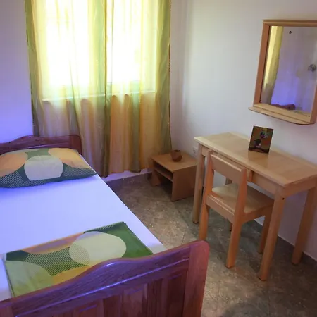 Two Bedroom With Balcony Appartement Srima