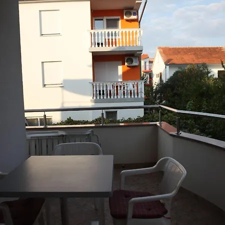Appartement Two Bedroom With Balcony *