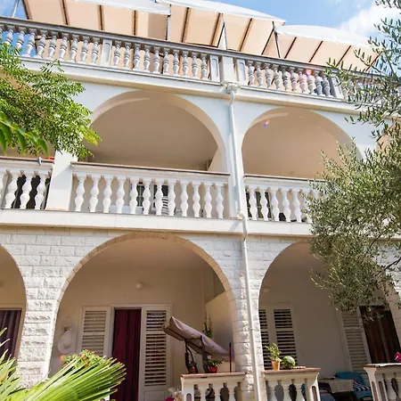 Two Bedroom With Balcony * Srima